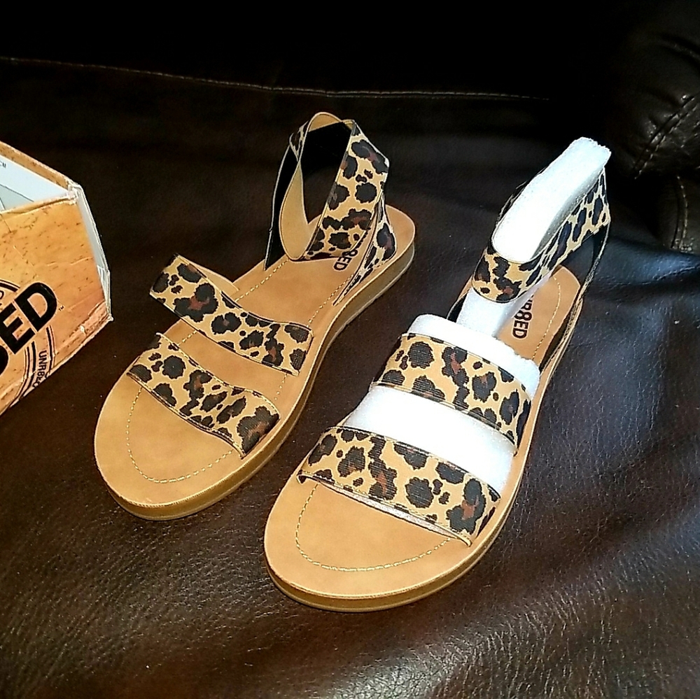 Unr8td Womens Sandals